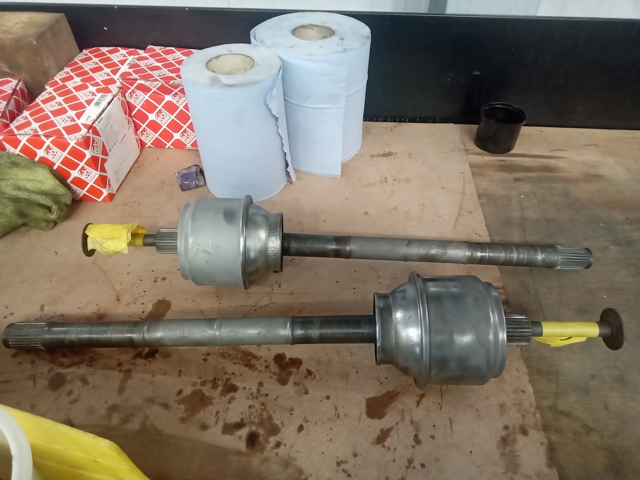 311025 1978 Mercedes 350SL Rear Drive Shafts Refurbished 5