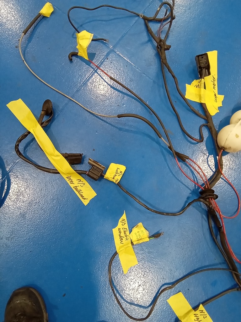 311025 1978 Mercedes 350SL Wiring Loom Reference 10