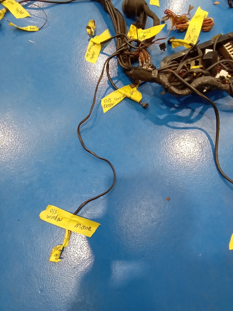 311025 1978 Mercedes 350SL Wiring Loom Reference 16