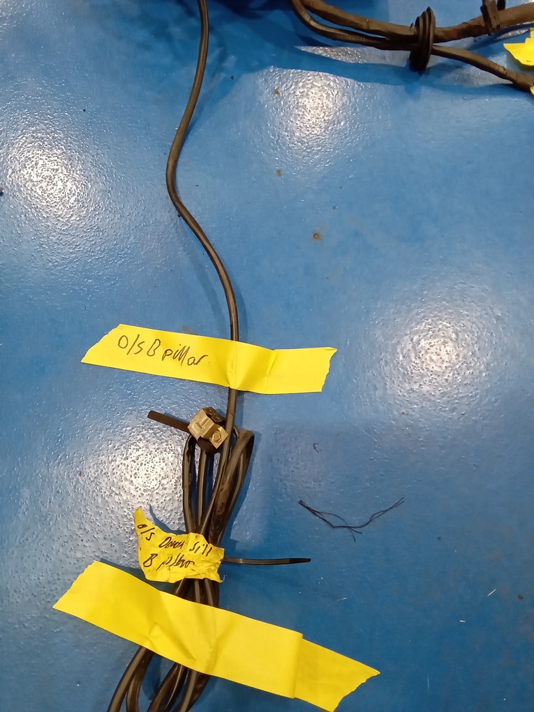 311025 1978 Mercedes 350SL Wiring Loom Reference 17