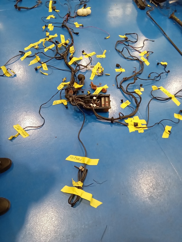 311025 1978 Mercedes 350SL Wiring Loom Reference 18