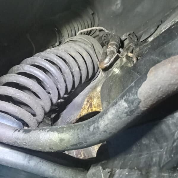 311025 1996 Mercedes SL600 PDI and Oil Change 10