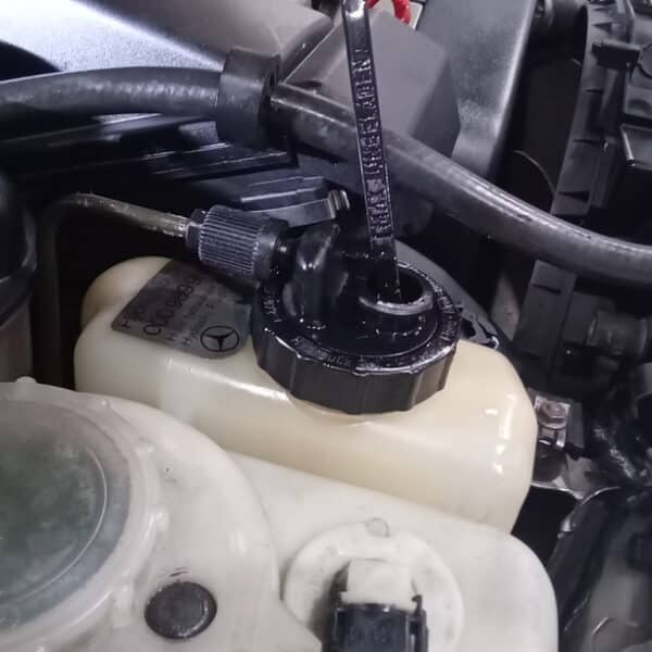 311025 1996 Mercedes SL600 PDI and Oil Change 14