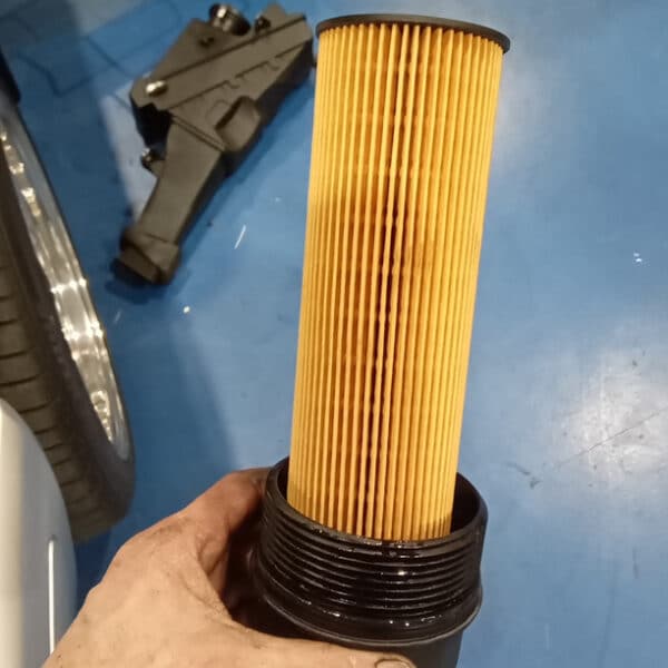 311025 1996 Mercedes SL600 PDI and Oil Change 3