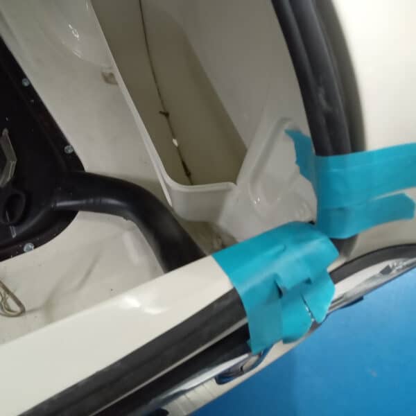 031225 1969 Audi 70L Boot Seal Washer Pump and Pipework 3