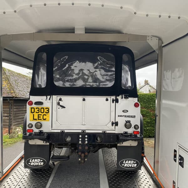 031225 1987 Land Rover Defender V8 Transport 2