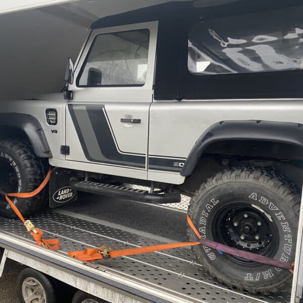 031225 1987 Land Rover Defender V8 Transport