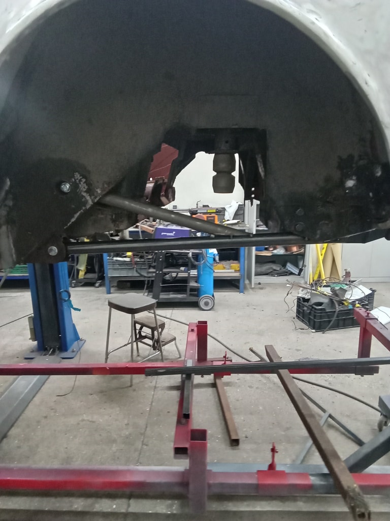 041225 1970 Aston Martin DBS Chassis Jig 2