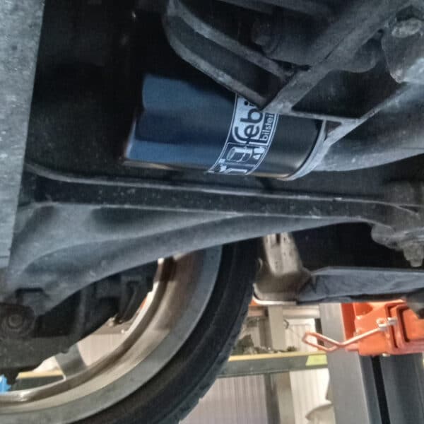 041225 2006 Aston Martin V8 Vantage Run Up Fluids and Filters 2