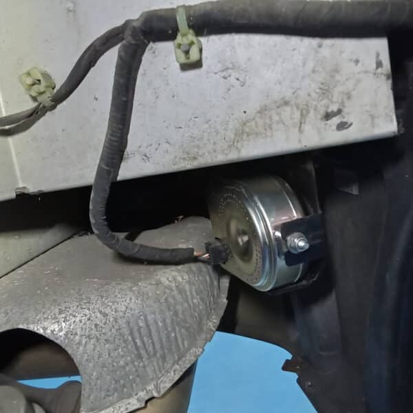 041225 2006 Aston Martin V8 Vantage Service and Repairs 11