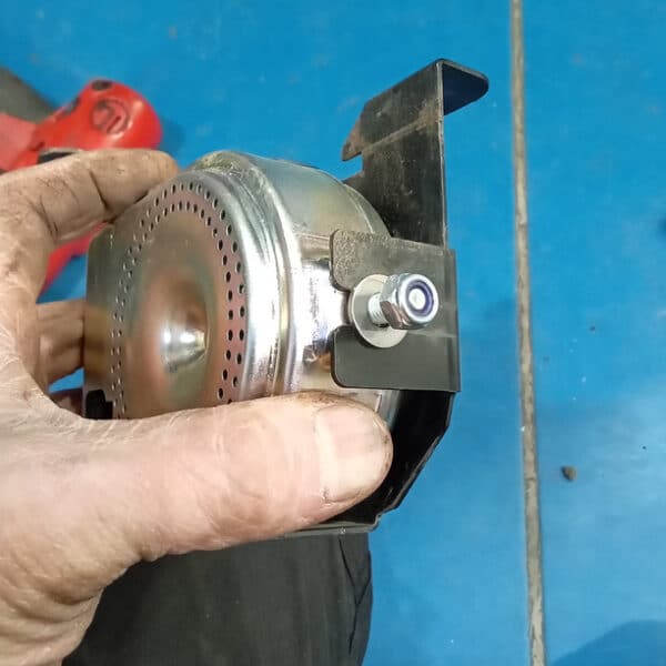 041225 2006 Aston Martin V8 Vantage Service and Repairs 12