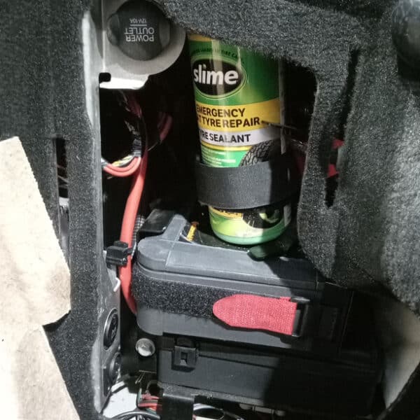 041225 2006 Aston Martin V8 Vantage Service and Repairs 22