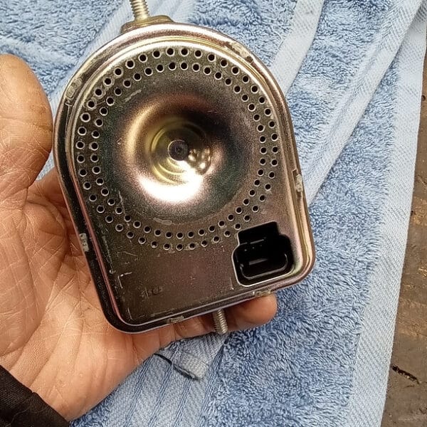 041225 2006 Aston Martin V8 Vantage Service and Repairs 23