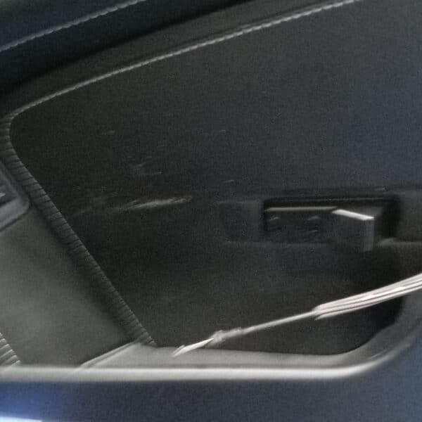 041225 2006 Aston Martin V8 Vantage Service and Repairs 31