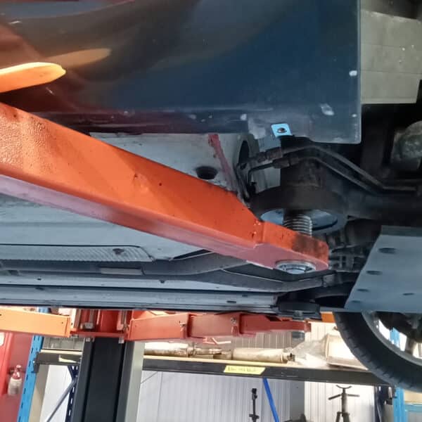 041225 2006 Aston Martin V8 Vantage Service and Repairs 6