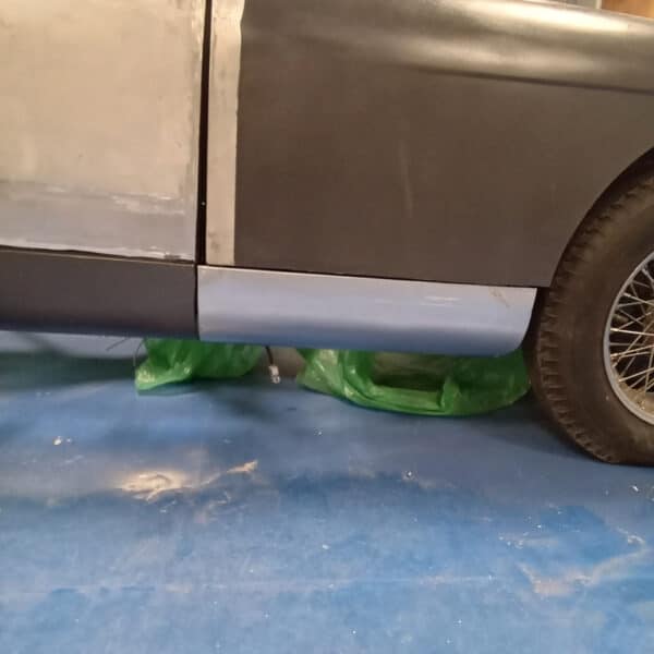 051225 1955 Aston Martin DB24 Drophead Coupe Door Gaps and Adjustments 21