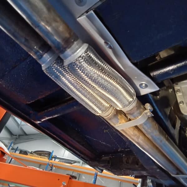 051225 1969 Aston Martin DB6 Volante Exhaust Interior Trims 14