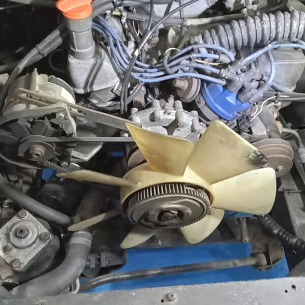 051225 1987 Land Rover Defender V8 Appraisal and Repairs 34