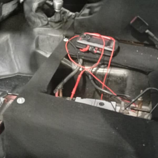 051225 1987 Land Rover Defender V8 Appraisal and Repairs 38