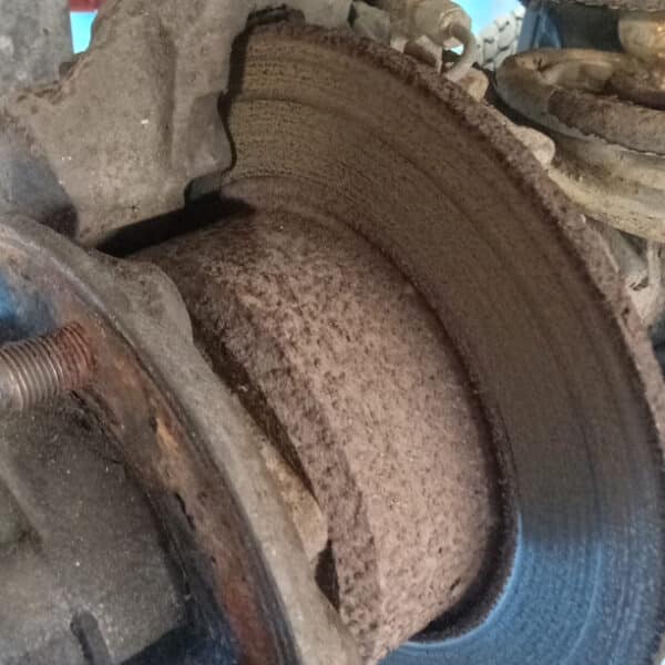 051225 1987 Land Rover Defender V8 Appraisal and Repairs 4