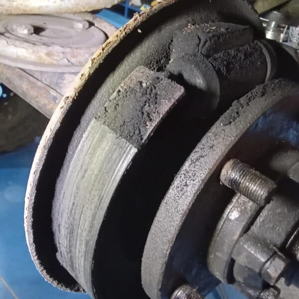 051225 1987 Land Rover Defender V8 Appraisal and Repairs 6