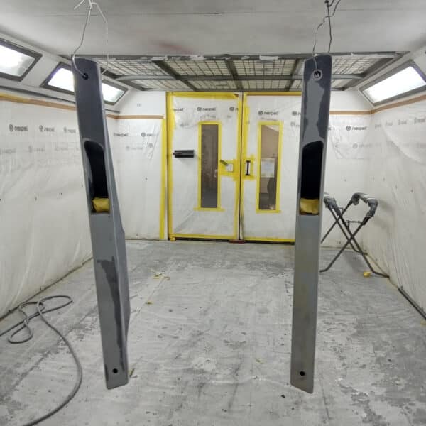 051225 2006 Aston Martin V8 Vantage Door Hands and Trims Painted 8