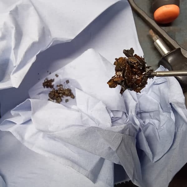 061225 1963 Morris LD Fuel Tank Cleaned and Painted 3