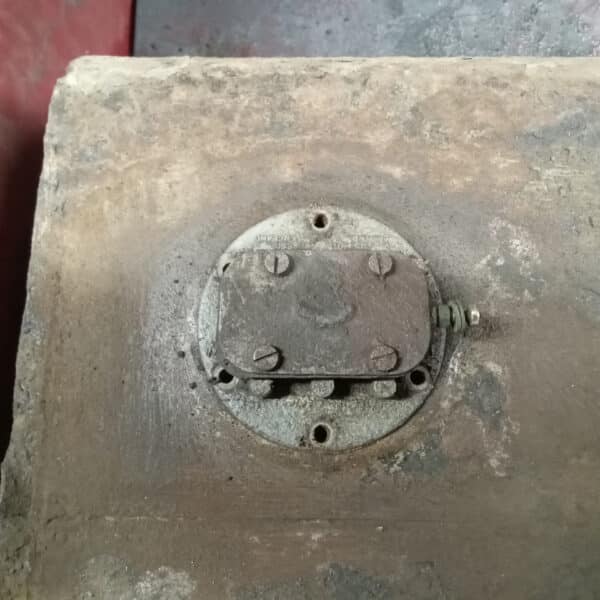 061225 1963 Morris LD Fuel Tank Cleaned and Painted 5