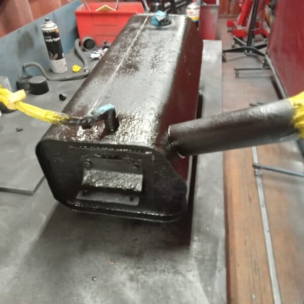 061225 1963 Morris LD Fuel Tank Cleaned and Painted 9