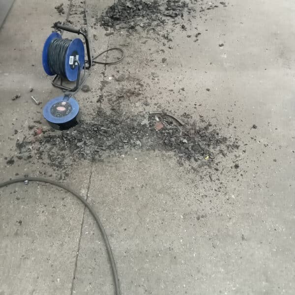 091225 1970 Aston Martin DBS Removing Underguard 4