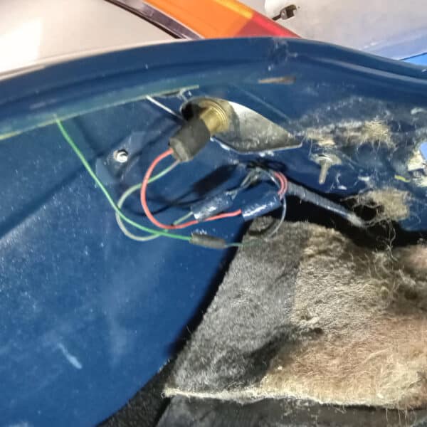 091225 1973 MGB Roadster Strip Down 10