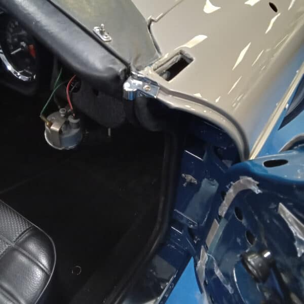 091225 1973 MGB Roadster Strip Down 19