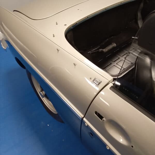 091225 1973 MGB Roadster Strip Down 20