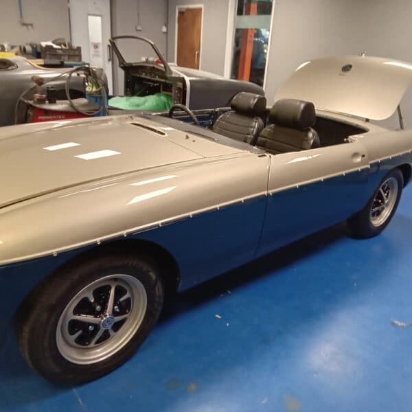 091225 1973 MGB Roadster Strip Down 22
