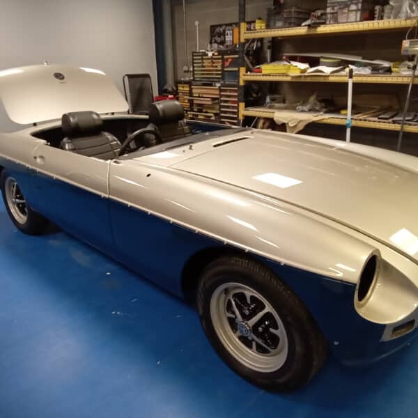 091225 1973 MGB Roadster Strip Down 23