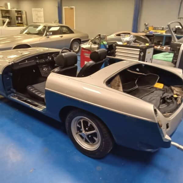 091225 1973 MGB Roadster Strip Down 3