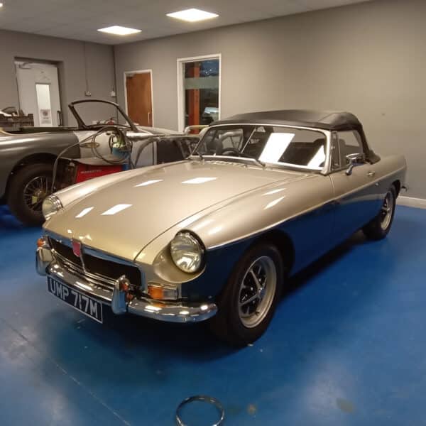 091225 1973 MGB Roadster Strip Down 42