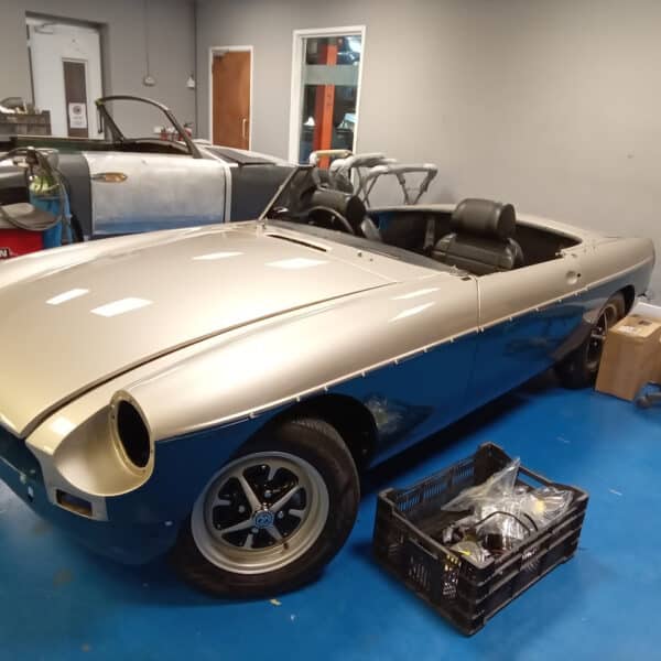 091225 1973 MGB Roadster Strip Down 45