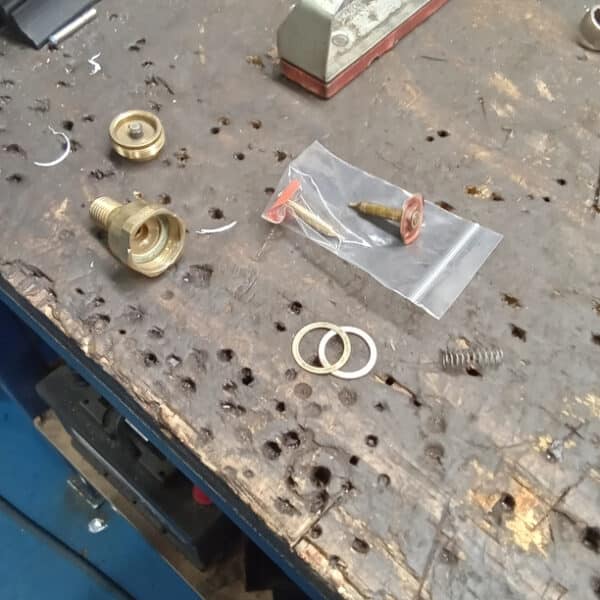 091225 1973 Mercedes 250 Tuning 3