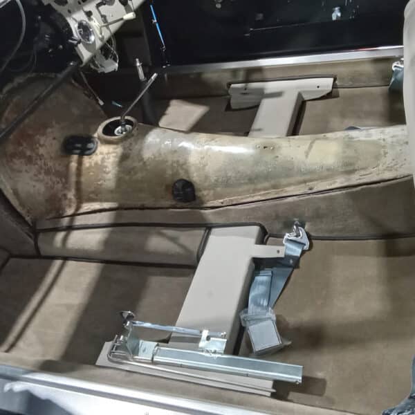 101225 1960 Jensen 541R Kick panels and carpet 3