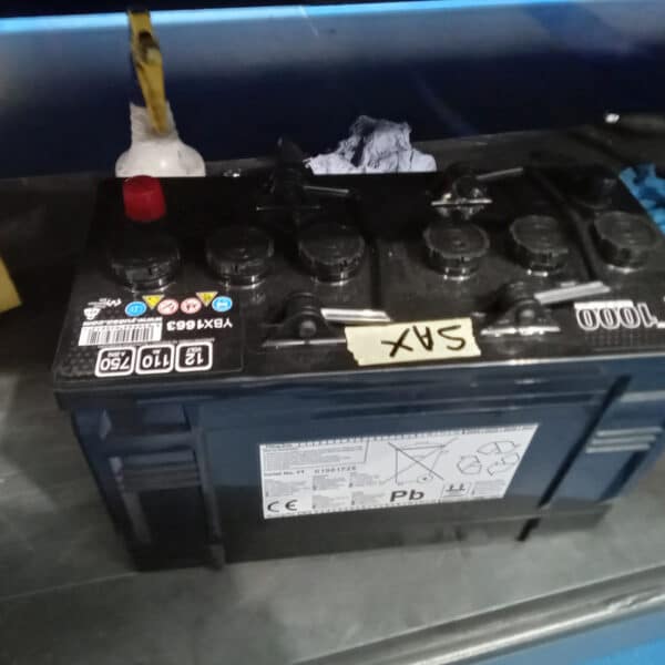 101225 1963 Morris LD Brakes Battery and Carburettor 16