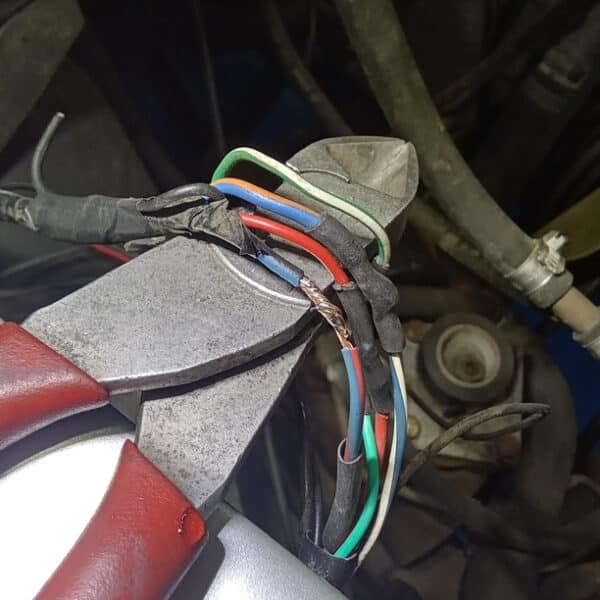 101225 1987 Land Rover Defender 90 Repairs 15