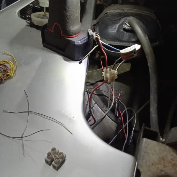 101225 1987 Land Rover Defender 90 Repairs 18