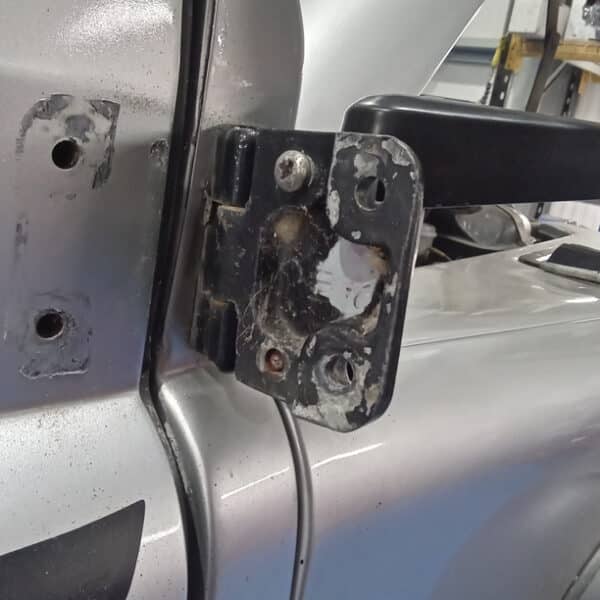 101225 1987 Land Rover Defender Repairs 12