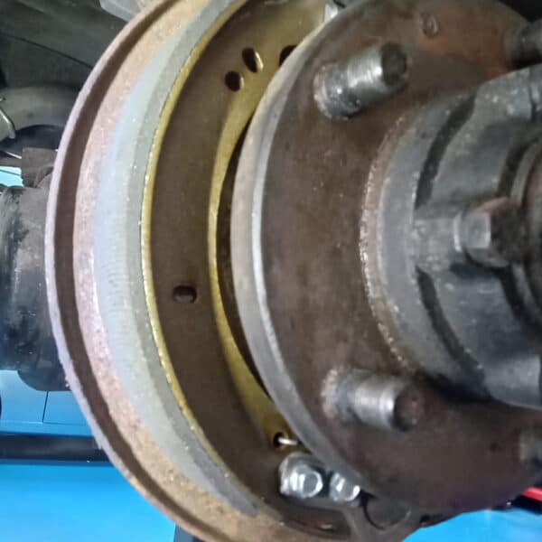 101225 1987 Land Rover Defender Repairs 34