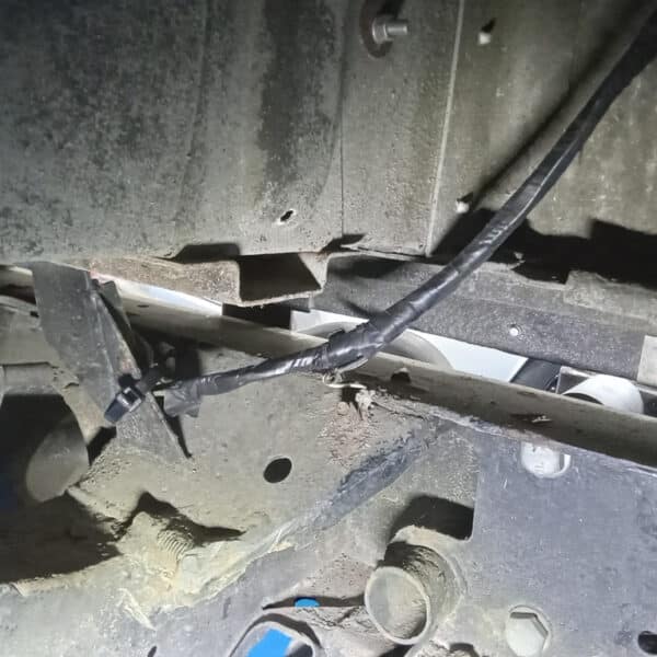 101225 1987 Land Rover Defender Repairs