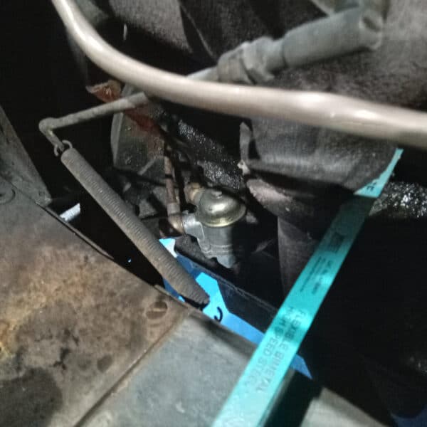 111225 1963 Morris LD Fuel Line Carburettor Ignition System and Exhaust 3