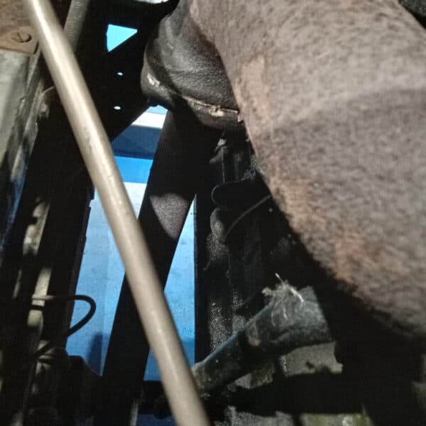 111225 1963 Morris LD Fuel Line Carburettor Ignition System and Exhaust 4