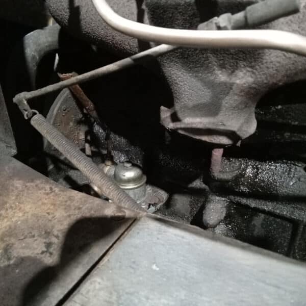 111225 1963 Morris LD Fuel Line Carburettor Ignition System and Exhaust