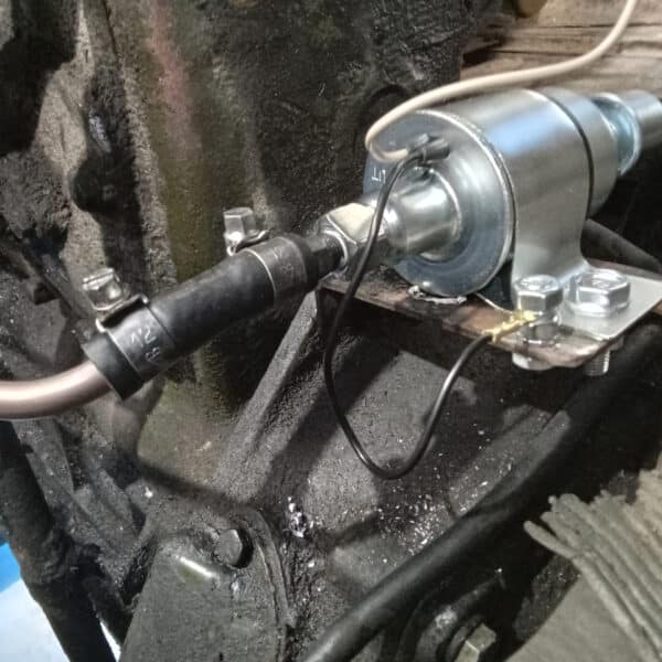 111225 1963 Morris LD Fuel Pump